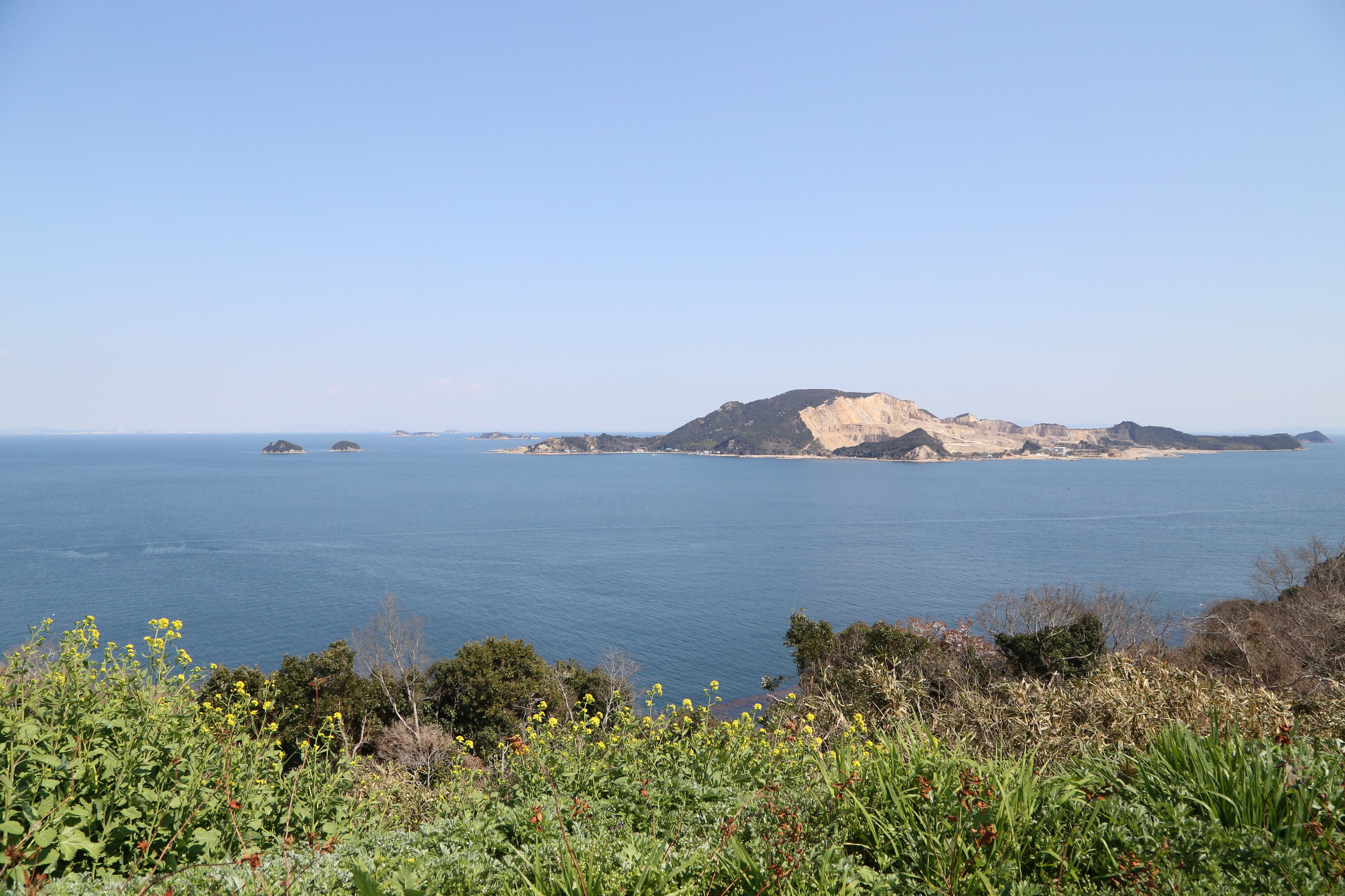 青い空、青い海