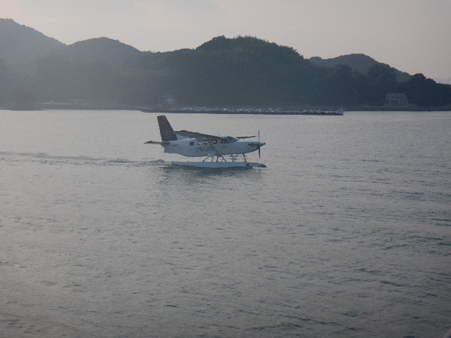 マリーナに隣接している水陸両用飛行機　乗りたかった・・・次回こそ！