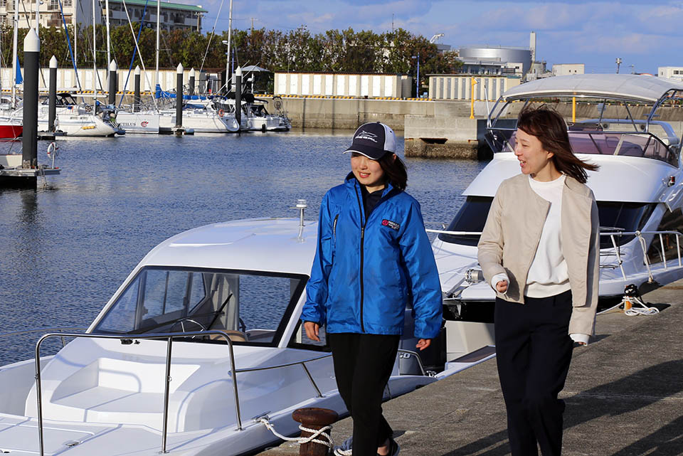 メディア掲載 海のドライブスルー サービス開始 神戸 須磨ヨットハーバー 神戸新聞next Sea Sea Club Media Site