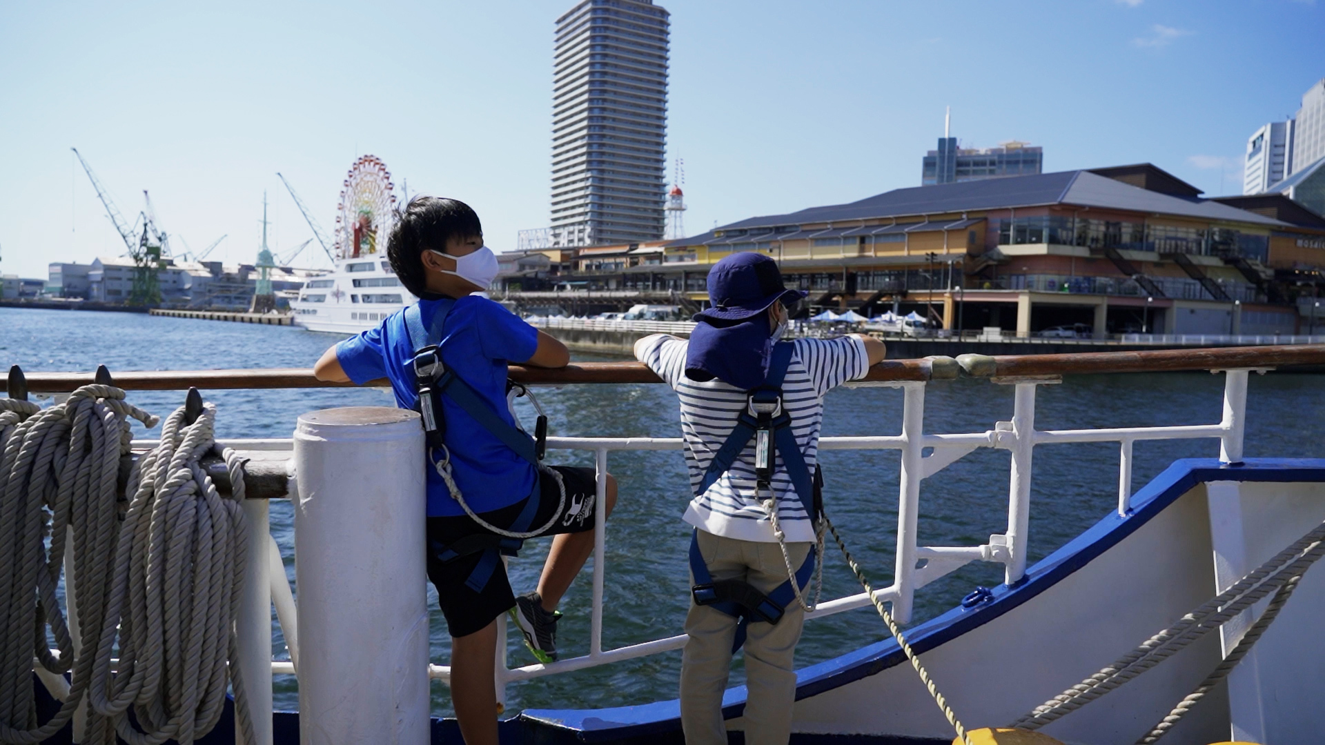 中突堤中央ターミナル（かもめりあ）からの出航風景