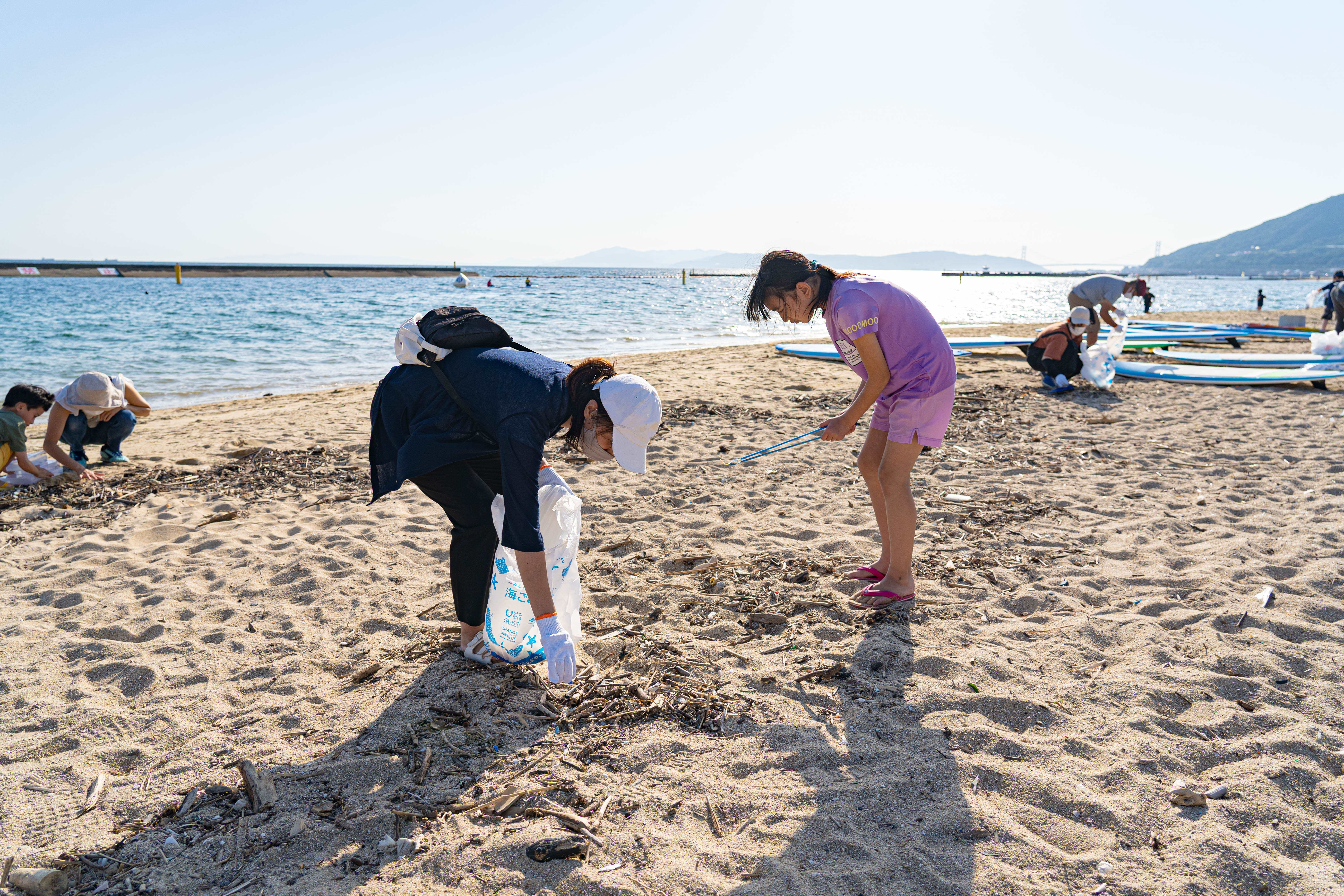 海ごみゼロを目指して須磨海岸のクリーン活動 | B&G神戸